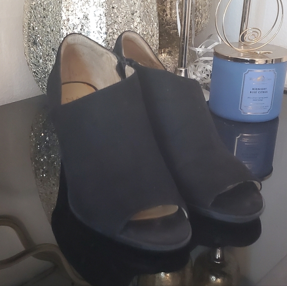 💕 Naturalizer 💕 Black Peep-Toe Mules Size 8.5 - Picture 2 of 6